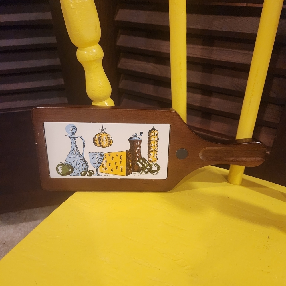 Vintage Brown and Yellow Cheese Board